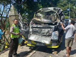 Kecelakaan Maut Mikrobus di Bromo, Dua Tewas